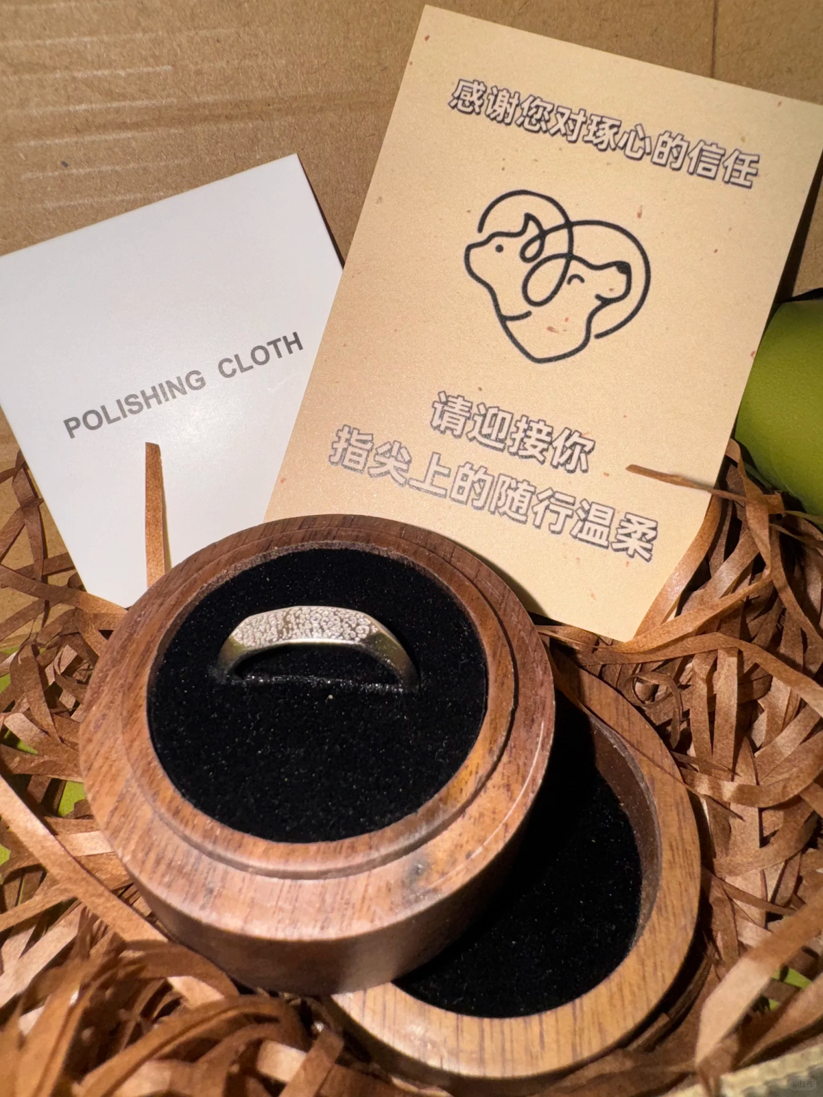 Pet nose print pendant necklace engraved with a dog or cat nose print, photo 4